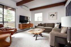 1 Bdrm Premier - Living Area