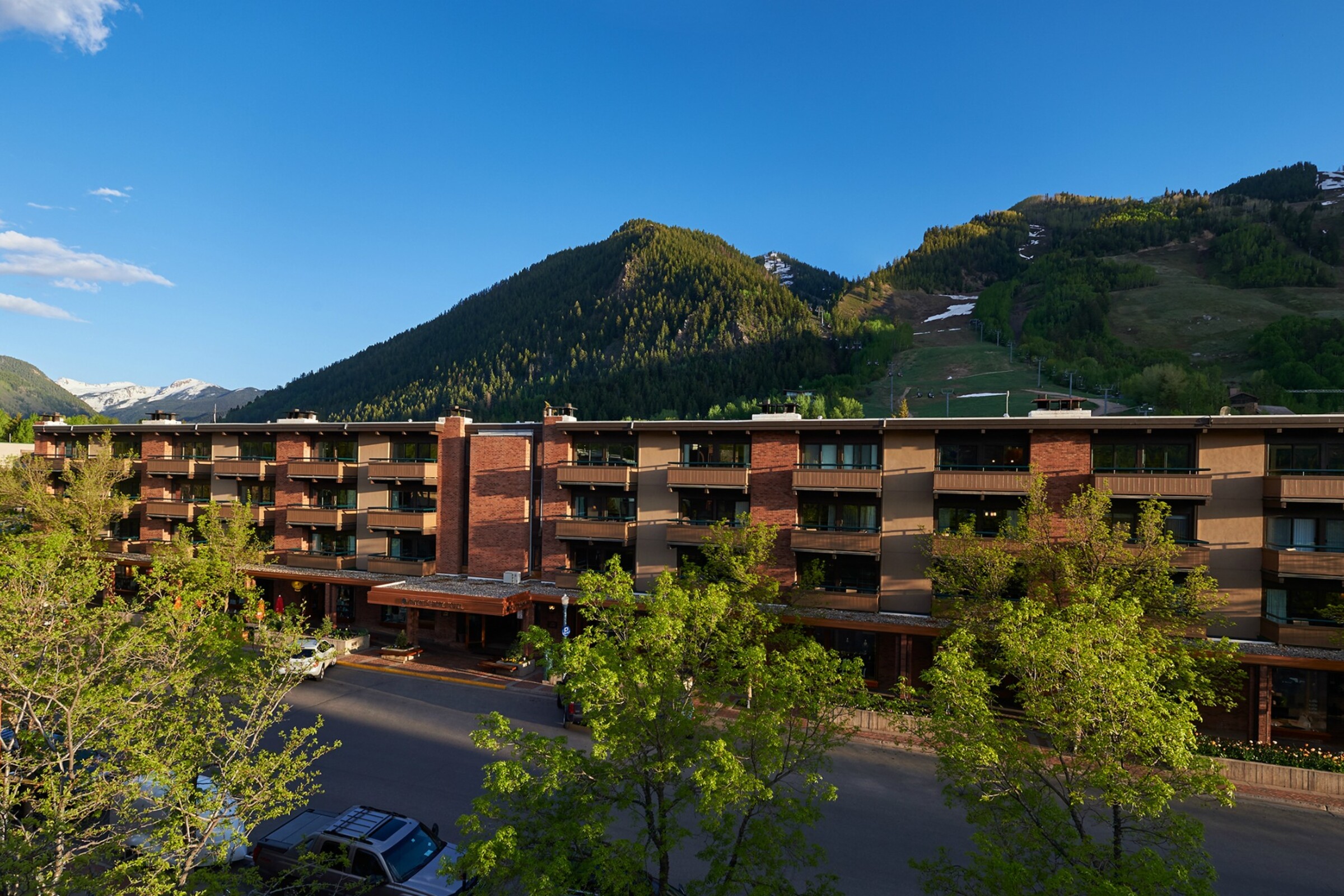 Aspen Square Hotel