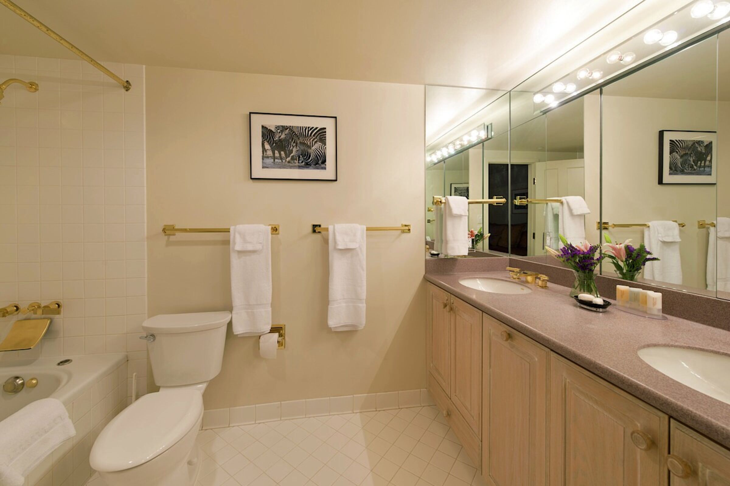 #407 - Bathroom