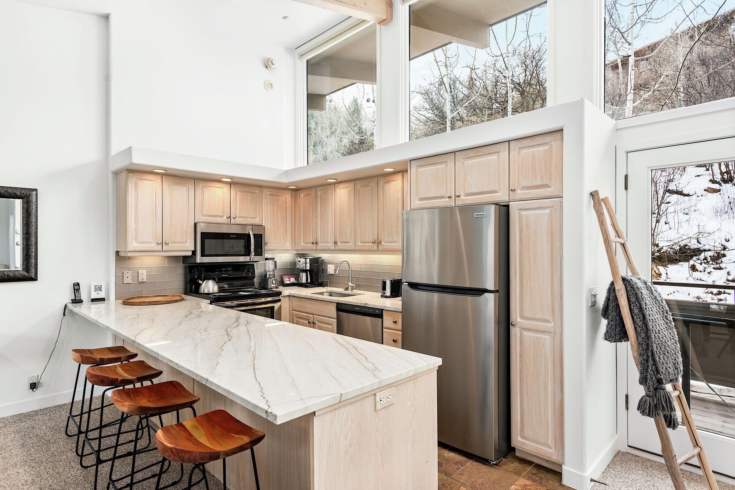 #407 - Kitchen