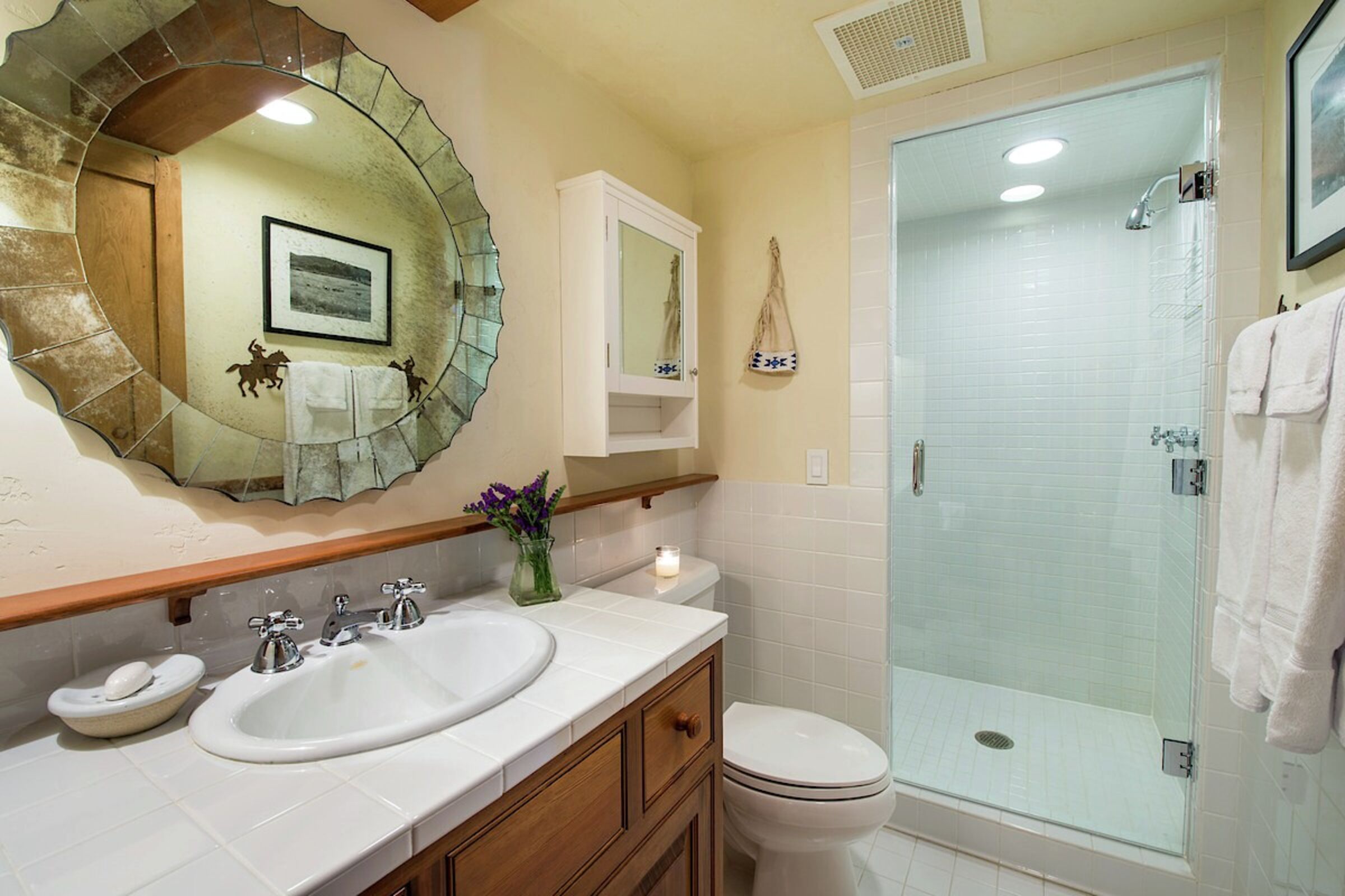 #408 - Bathroom