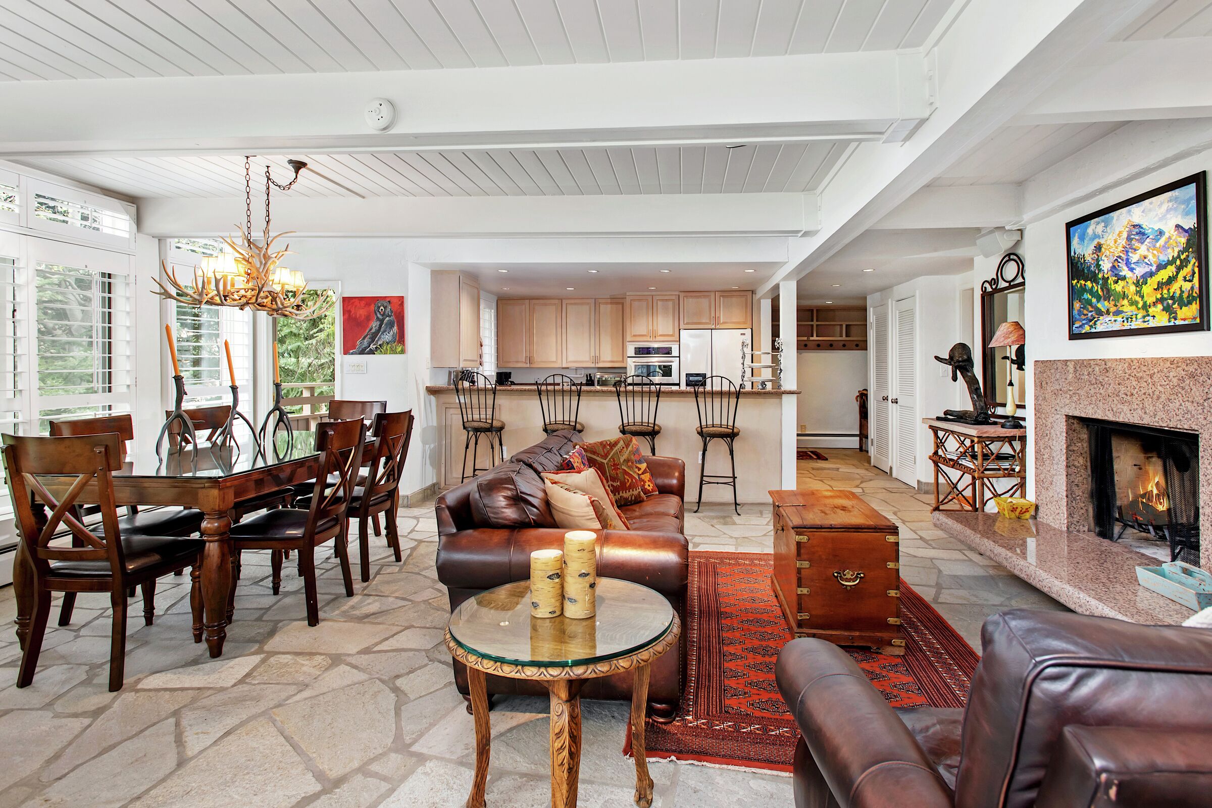 #201 - Living Area