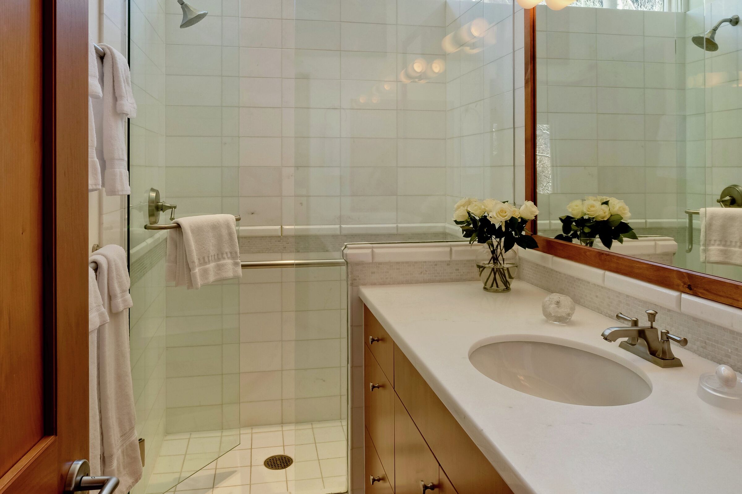#507-8 - Bathroom
