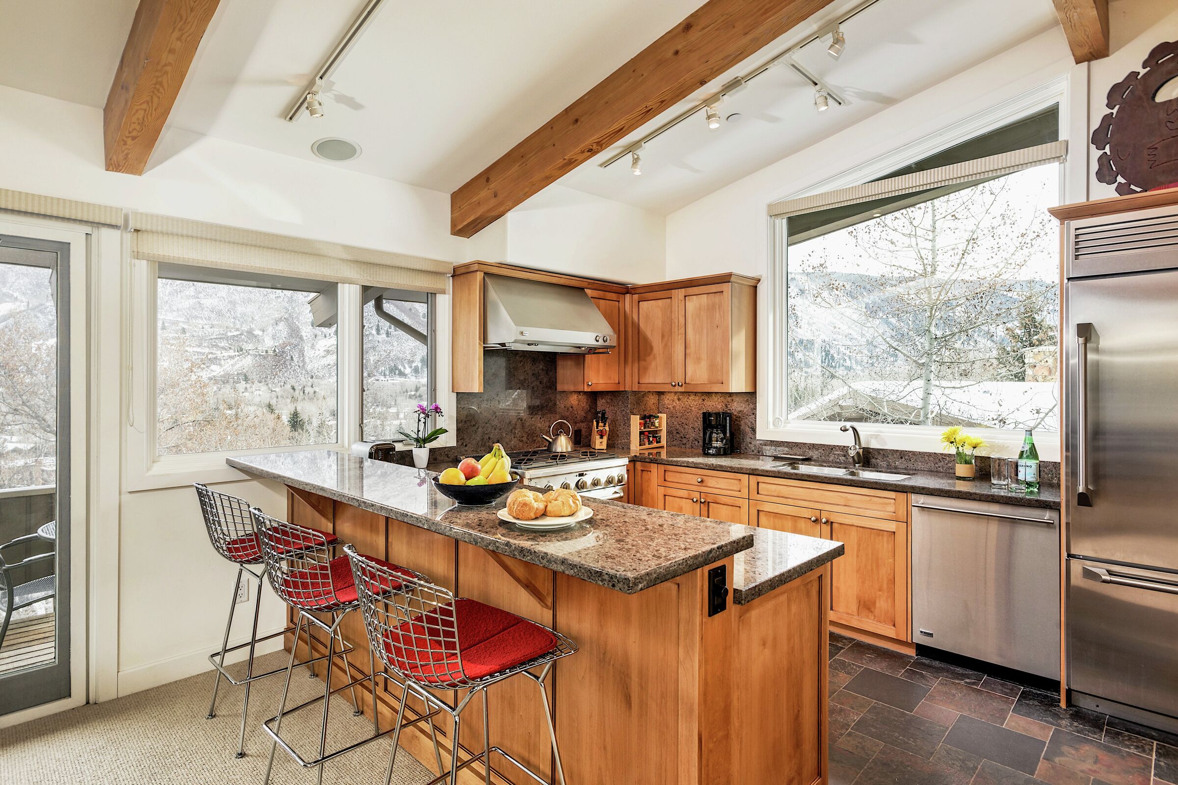 #507-8 - Kitchen