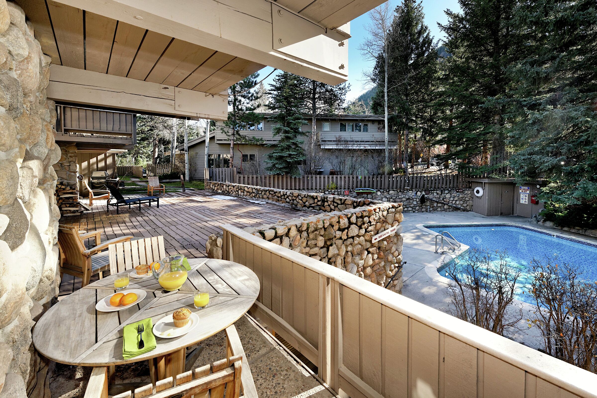 #104 - Deck