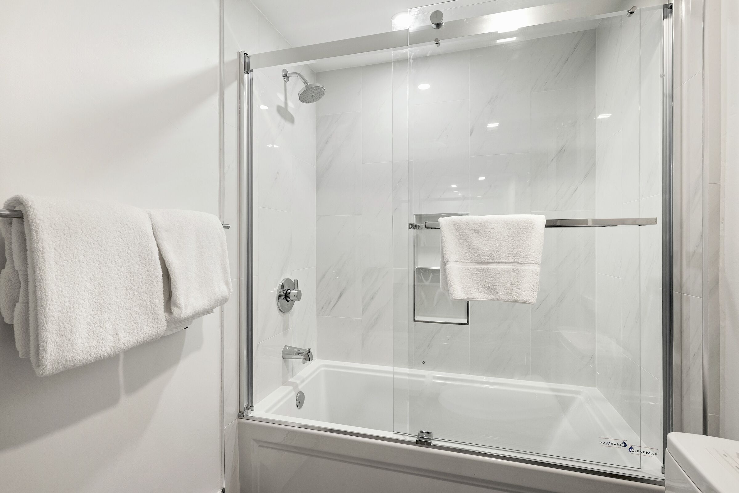 Master Ensuite Bathroom