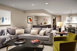 Benedict - Living Area, Dining Area & Wet Bar