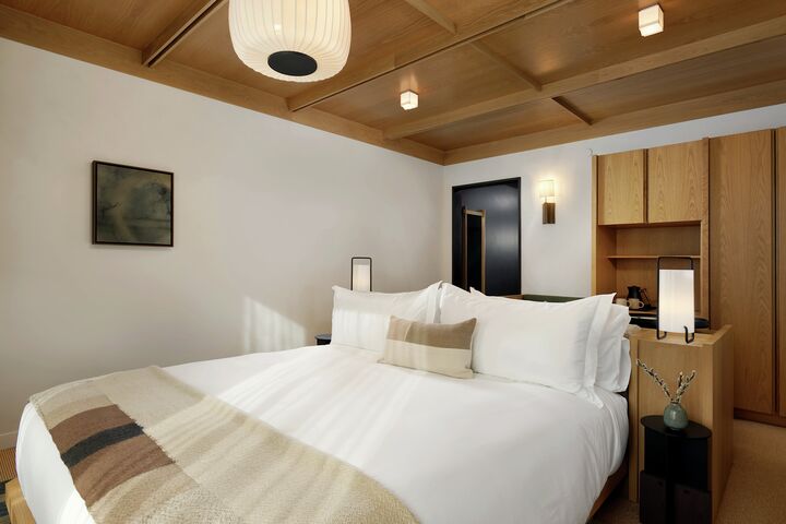 Aspen Mountain Connecting Rooms - Guest Room