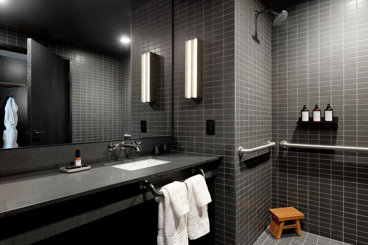 Aspen Mountain Terrace King - Bathroom