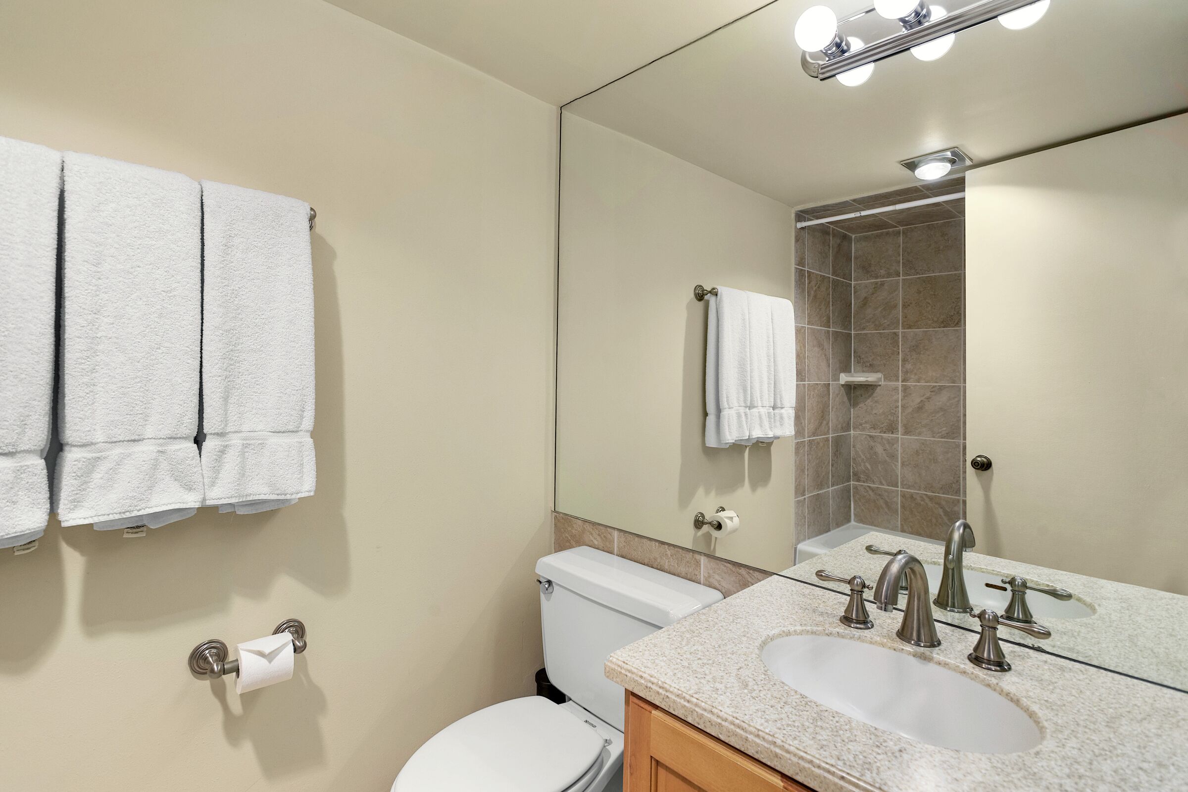 #37 - Bathroom