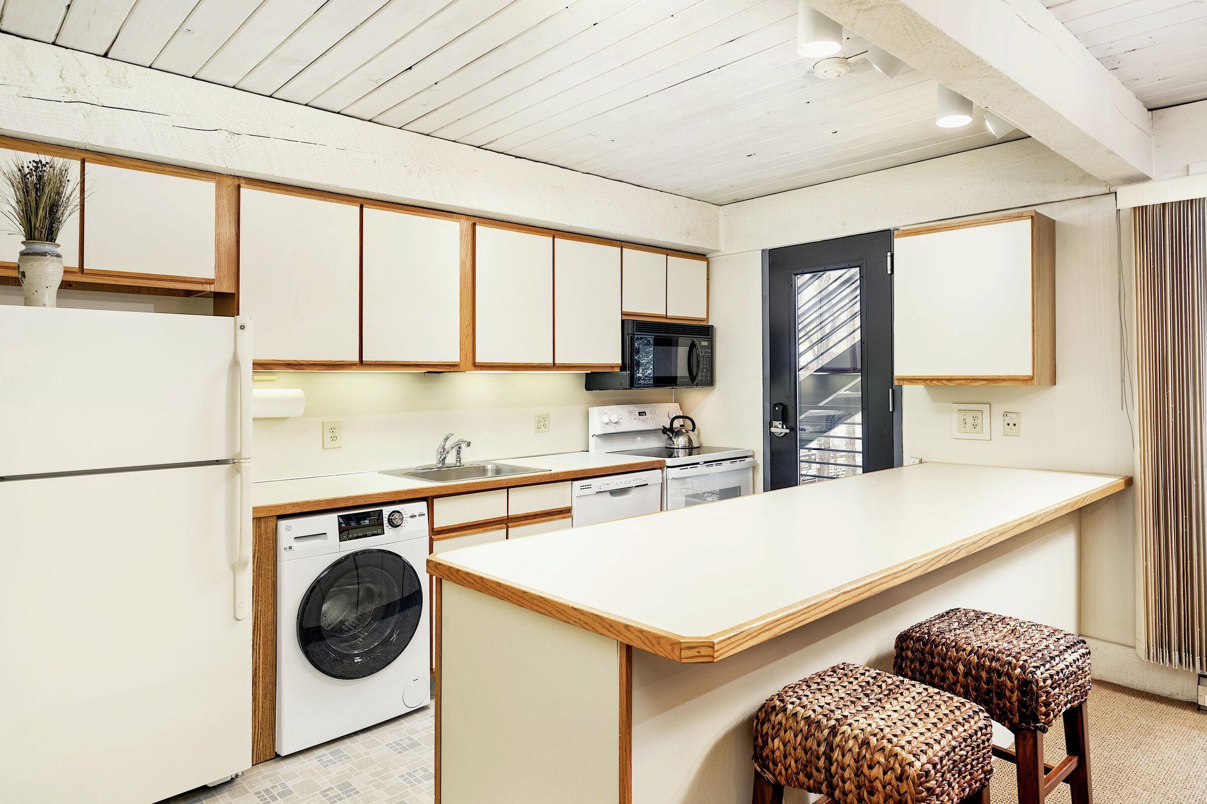#7 - Kitchen