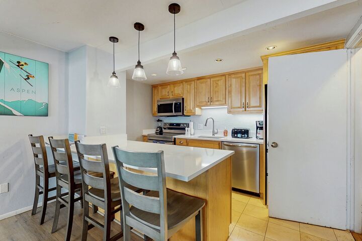 #18 - Perfect Downtown - Kitchen