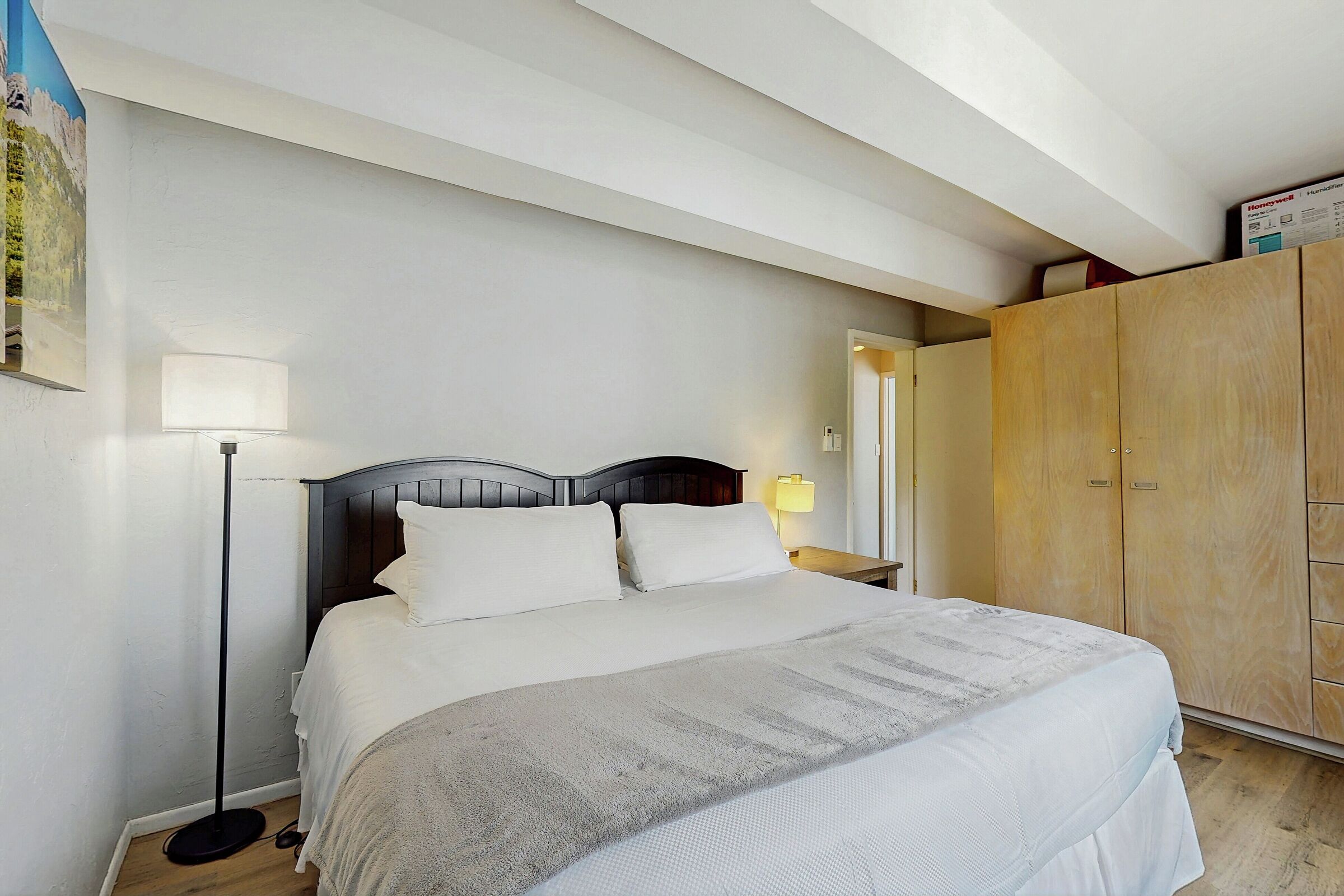 #18 - Perfect Downtown - Bedroom