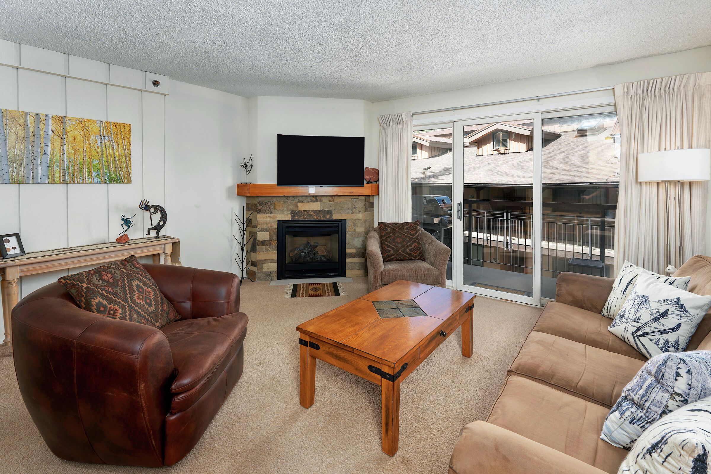 #2214 - Hickory - Living Area