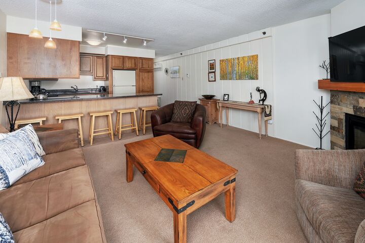 #2214 - Hickory - Living Area