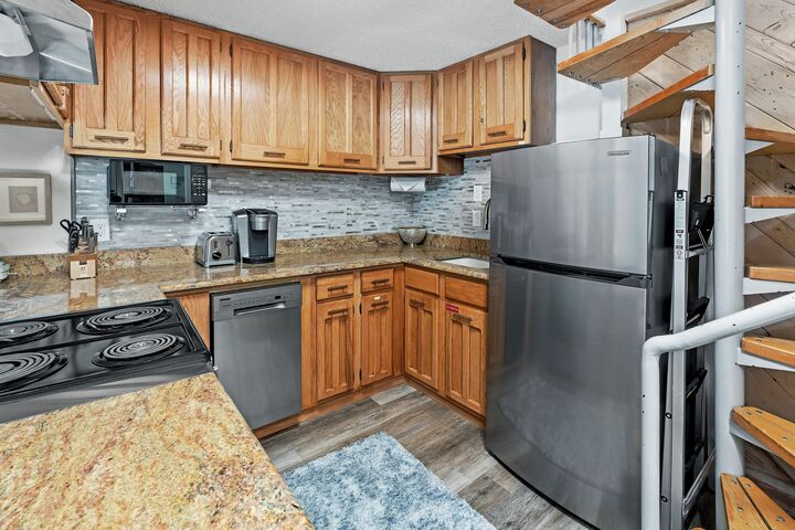 #1211 - Dogwood - Studio Kitchen