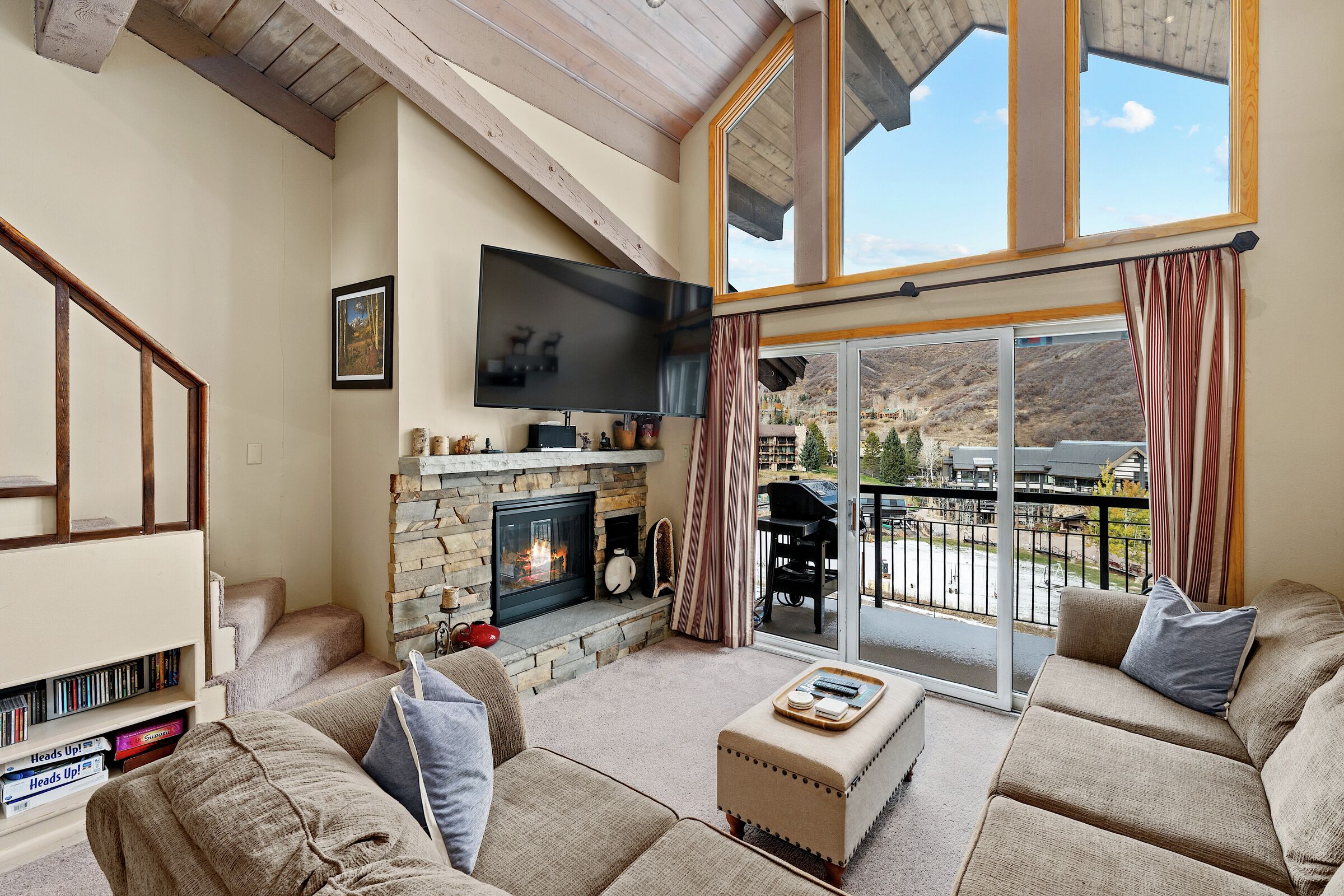 #1305 - Dogwood - Living Area