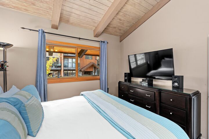 #1305 - Dogwood - Bedroom