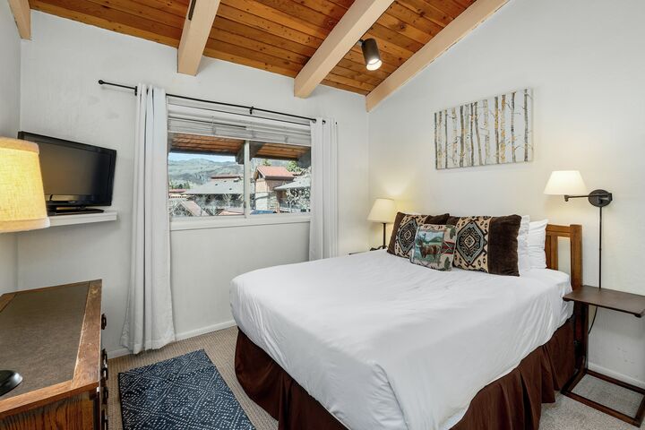 #3312 - Ivy - Bedroom