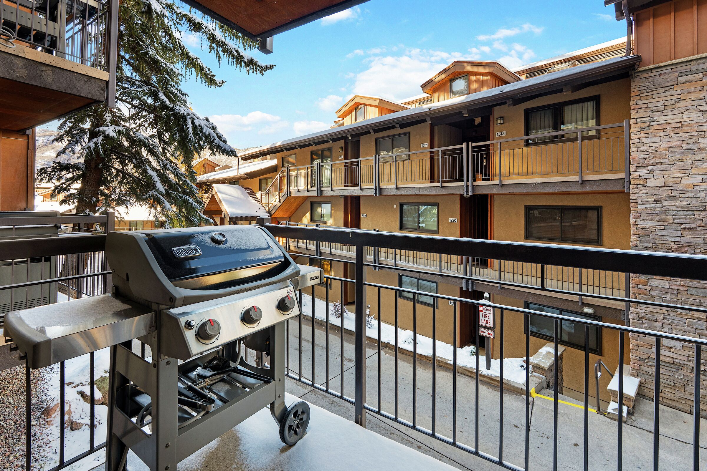 #2113 - Hickory - Balcony
