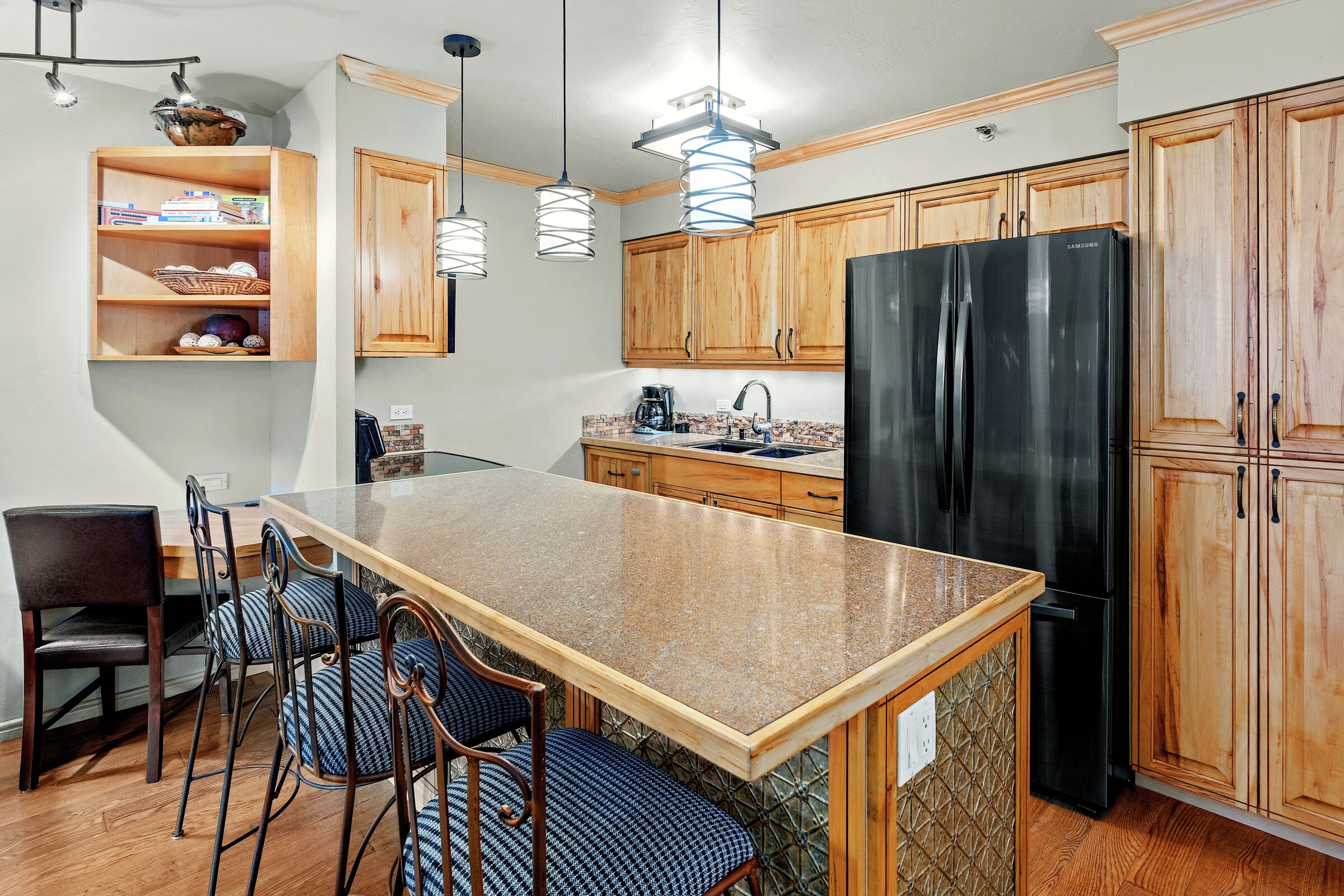 #2113 - Hickory - Kitchen