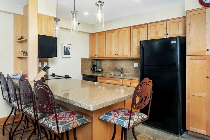 #2215 - Hickory - Kitchen