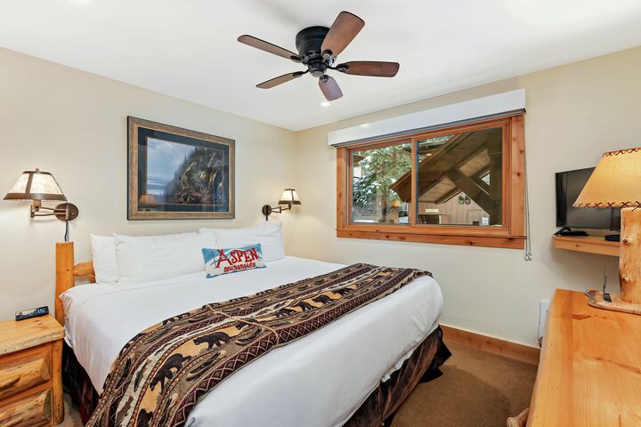 #2215 - Hickory - Bedroom