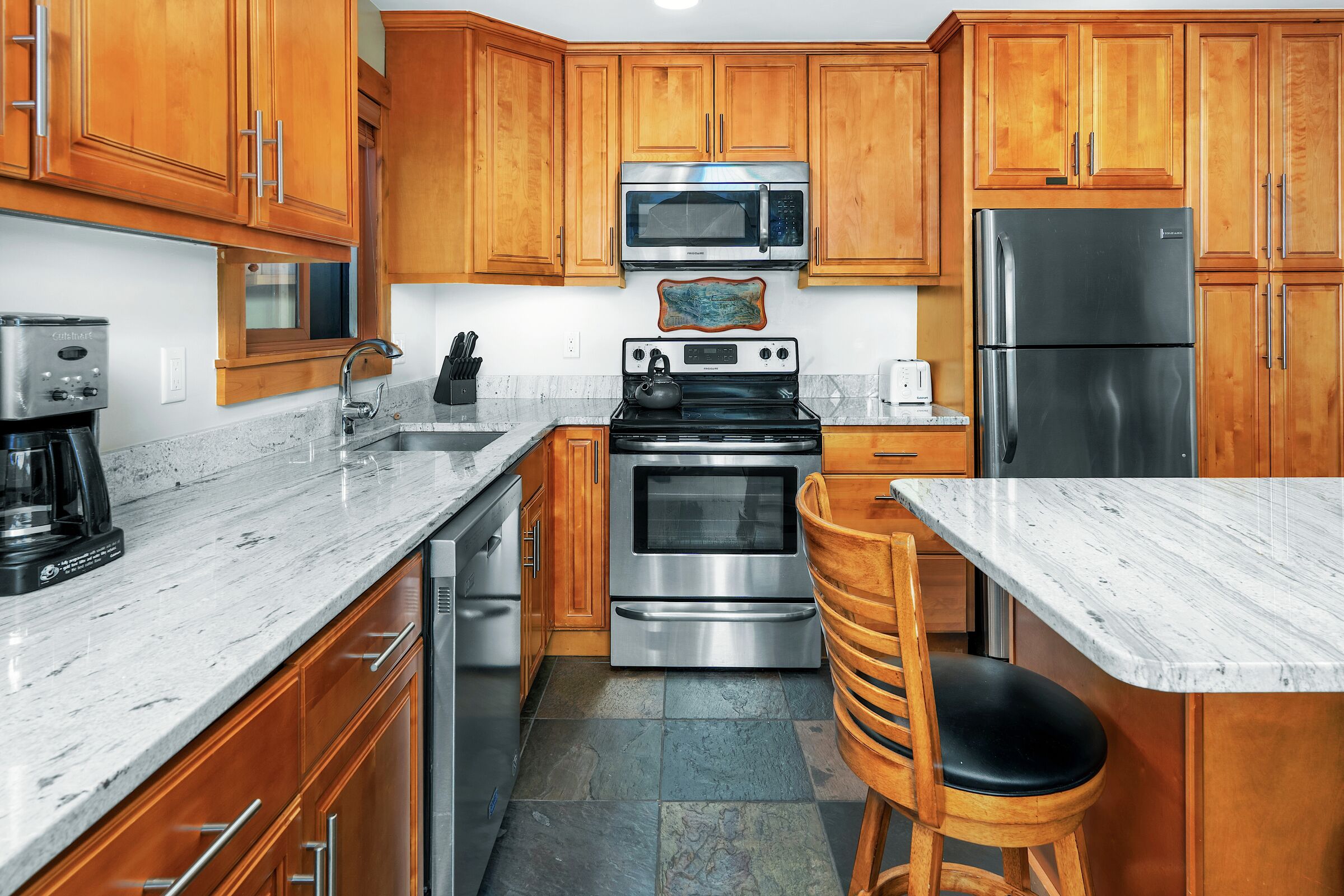 #3115 - Ivy - Kitchen