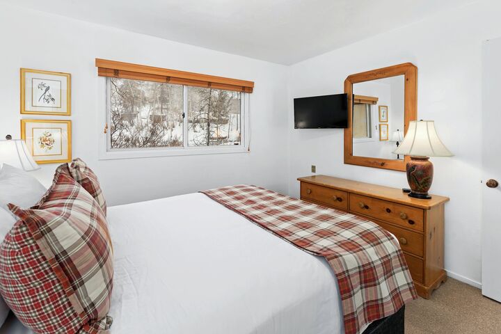 #3203 - Juniper - Bedroom