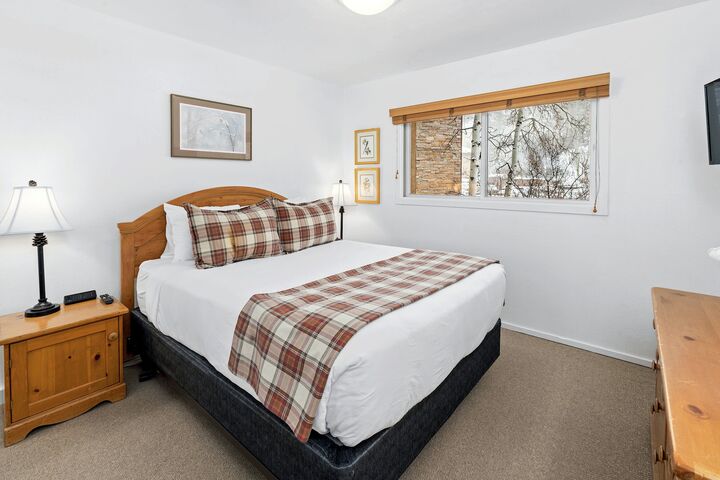 #3203 - Juniper - Bedroom