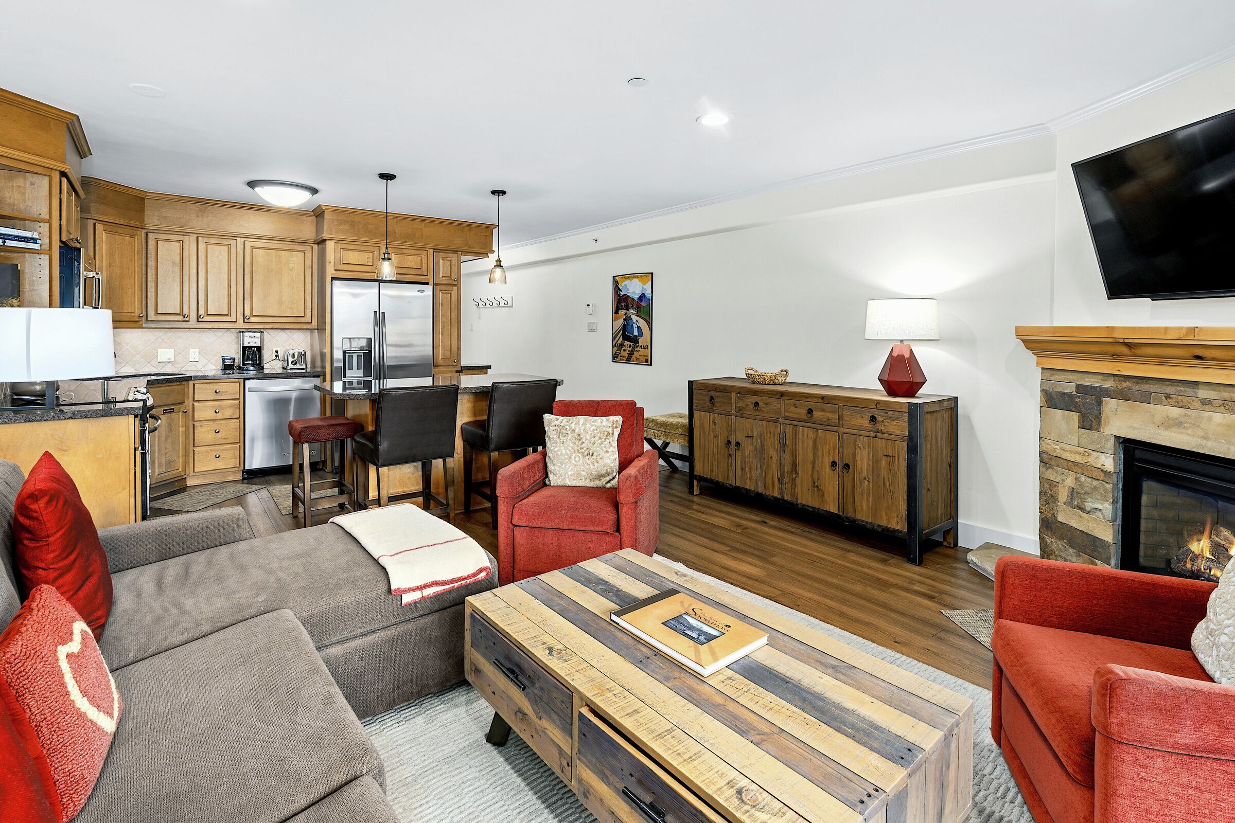 #1103 - Aspen - Living Area