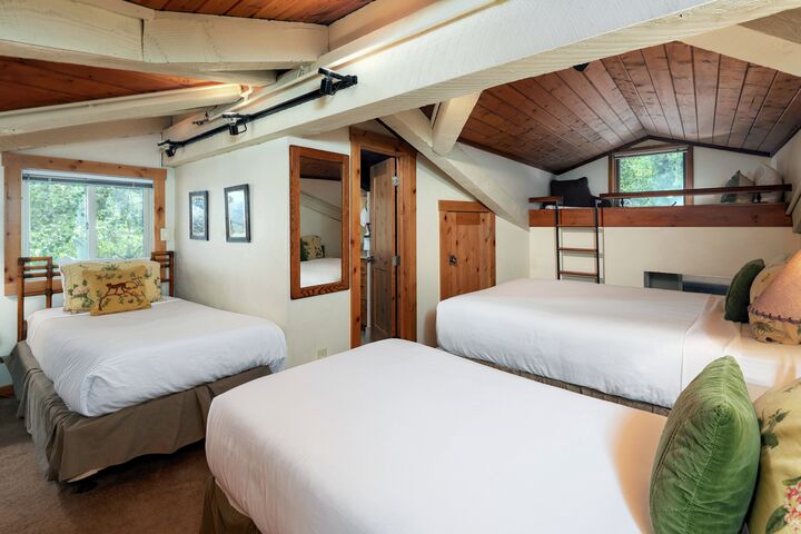 #1216 - Fir - Loft Bedroom