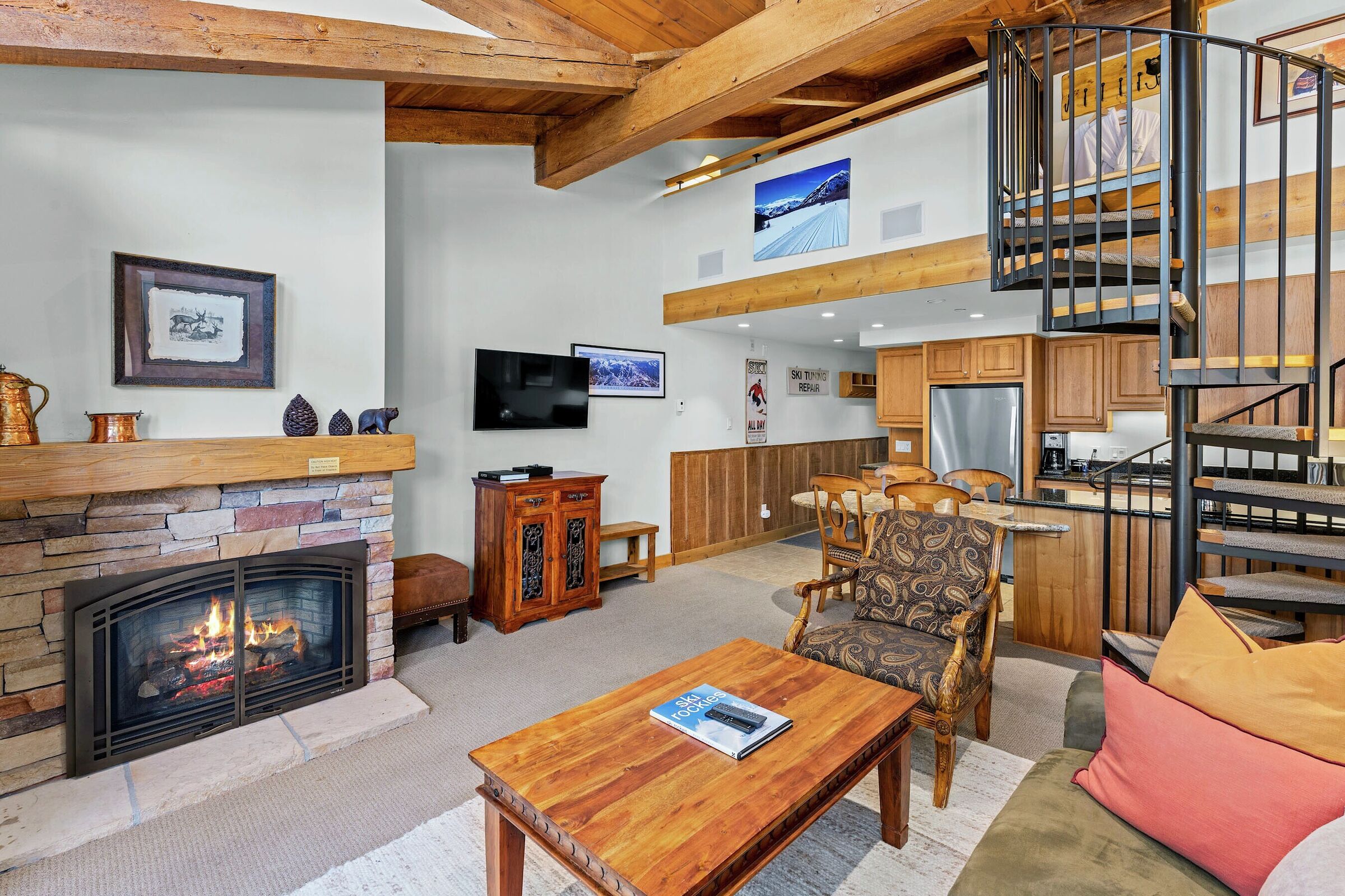 #1307 - Dogwood - Living Area