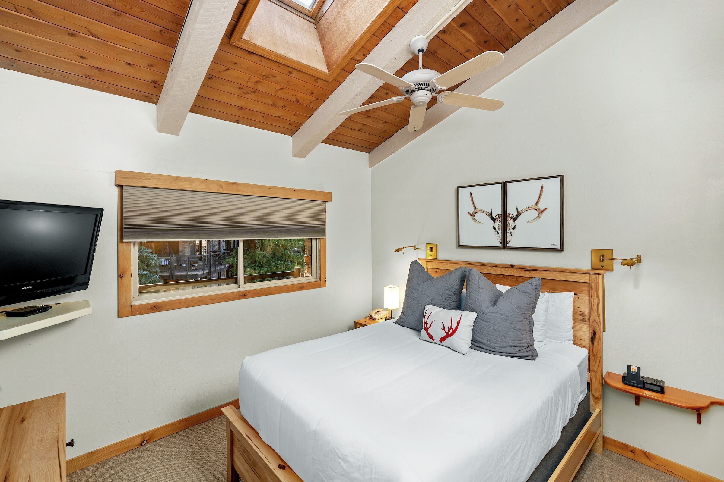 #1309 - Grape - Bedroom