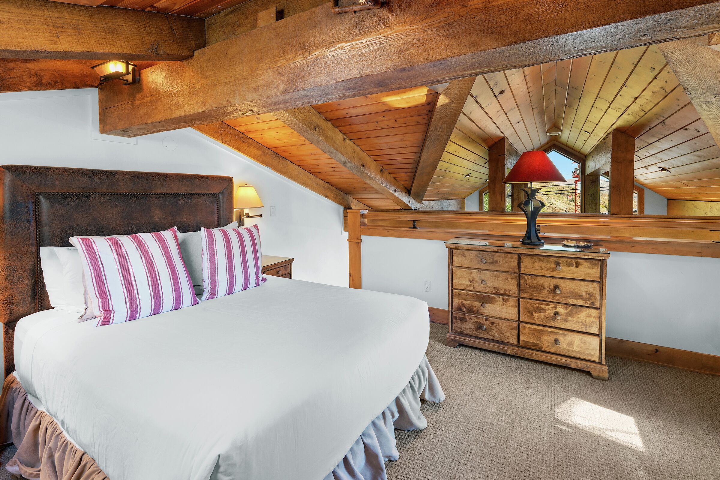 #1313 - Grape - Loft Bedroom