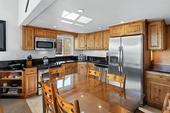 #1313 - Grape - Dining Area & Kitchen