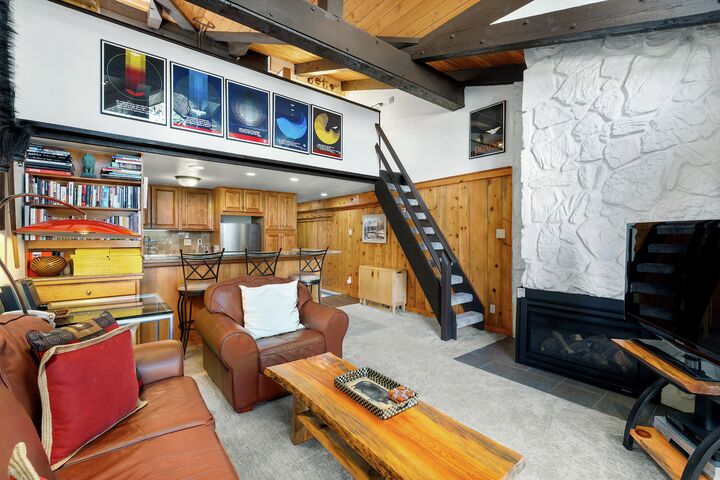 #3301 - Juniper - Living Area