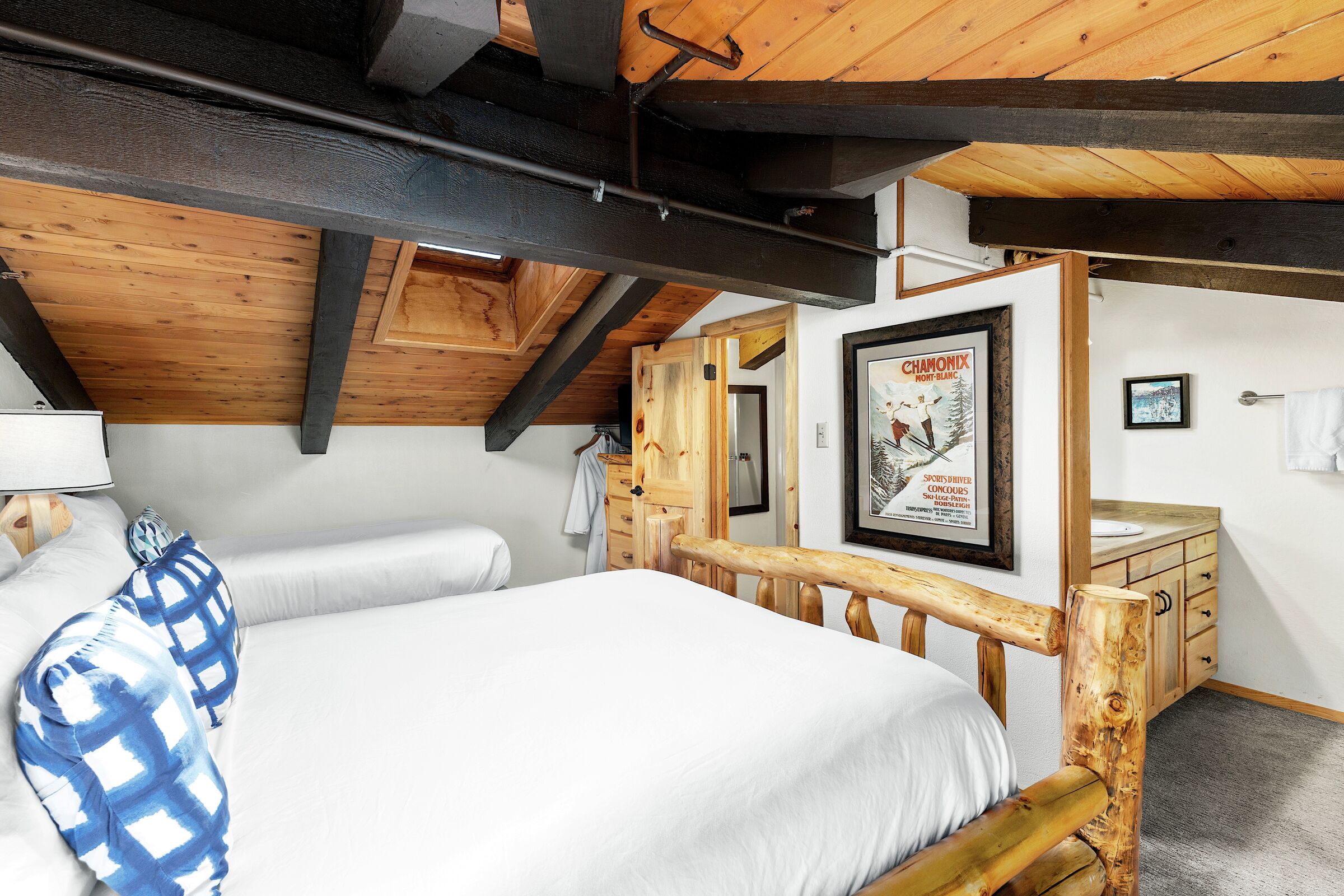 #3301 - Juniper - Loft Bedroom