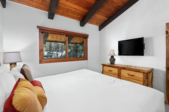 #3301 - Juniper - Bedroom