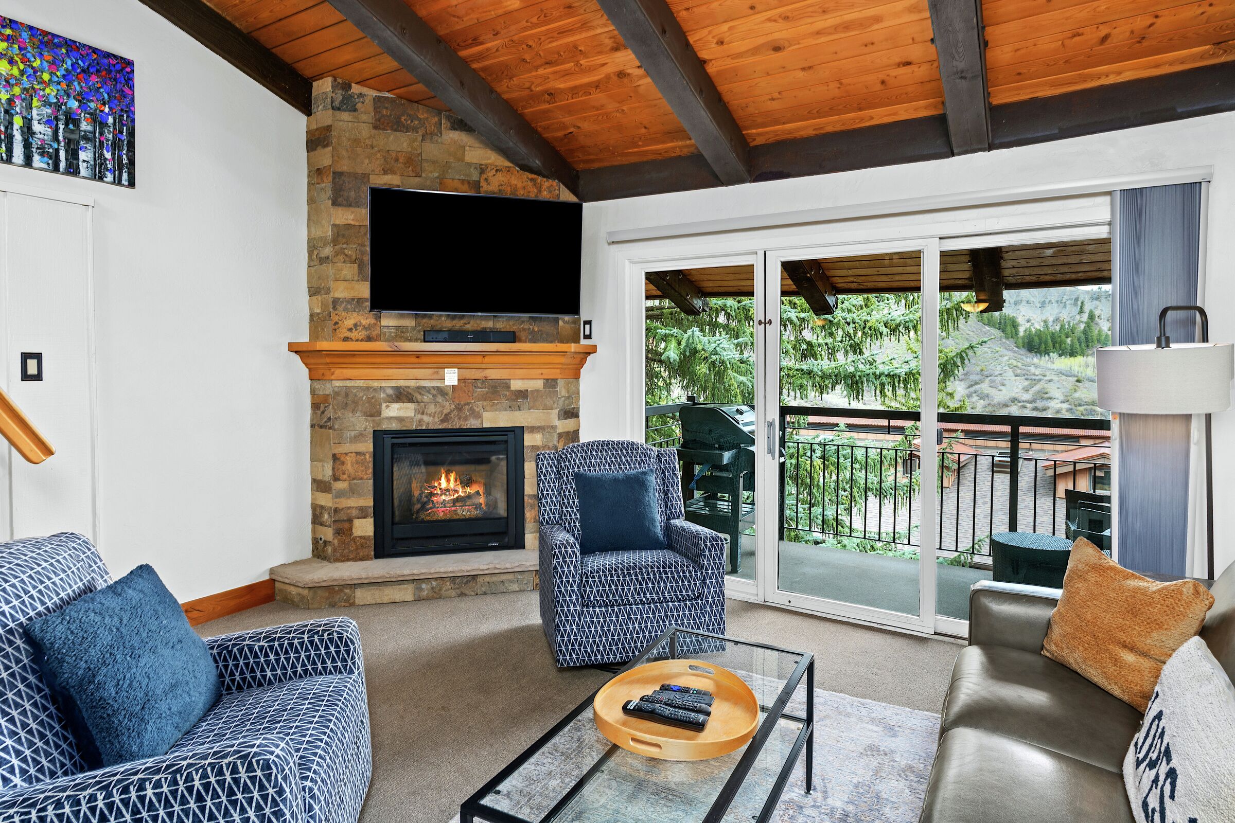 #3305 - Ivy - Living Area