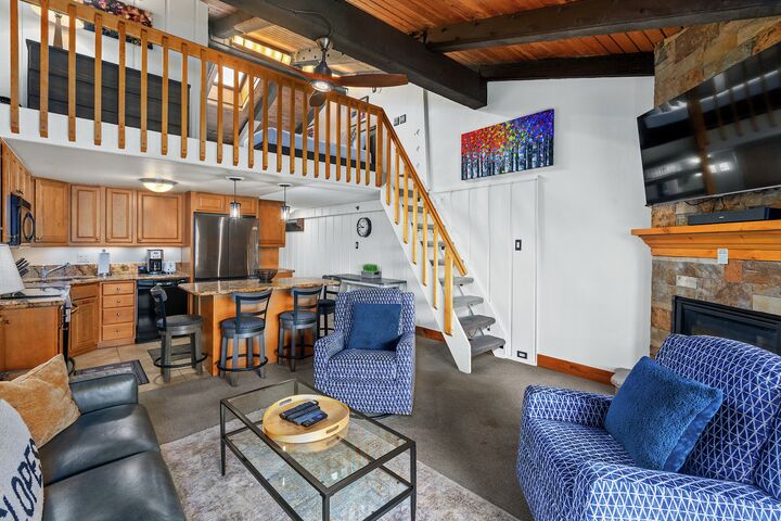 #3305 - Ivy - Living Area