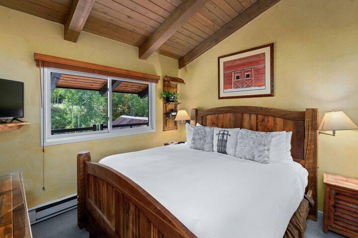 #3308 - Ivy - Bedroom