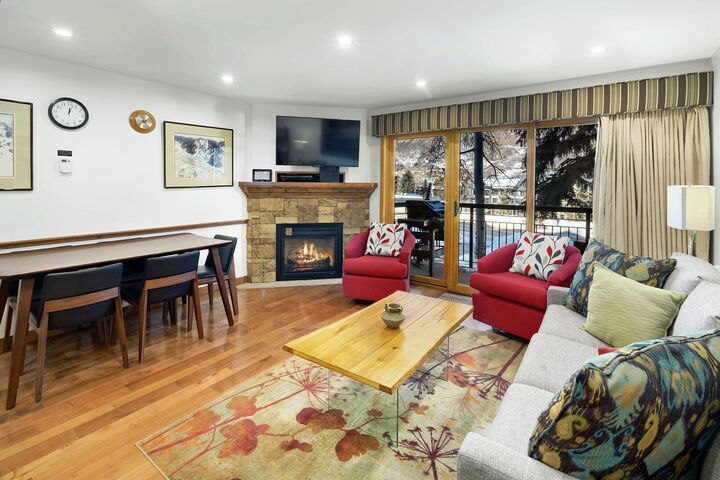 #1109 - Dogwood - Living Area