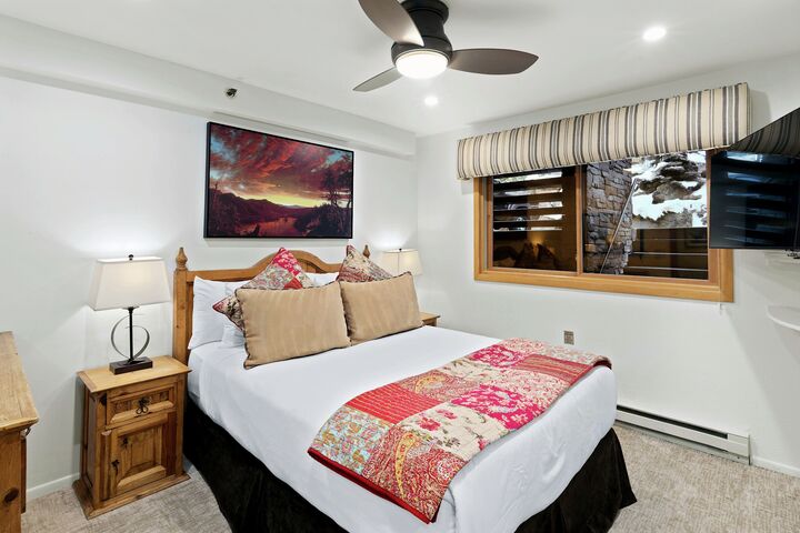 #1109 - Dogwood - Bedroom