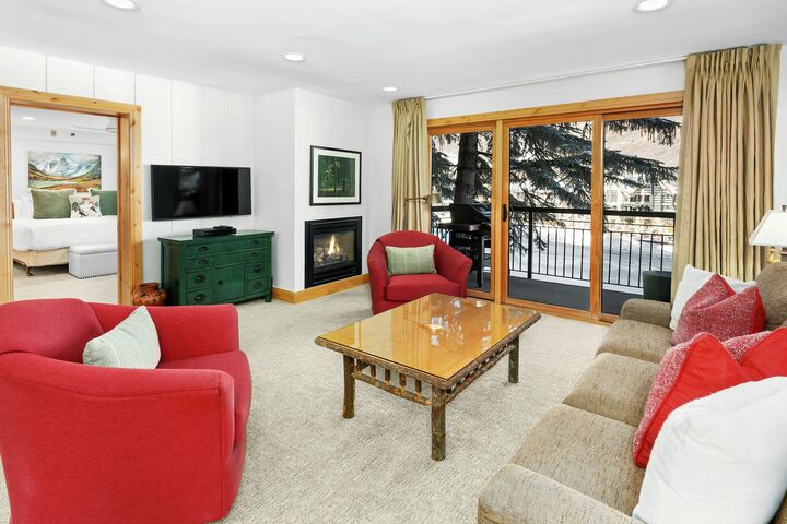 #1110 - Dogwood - Living Area