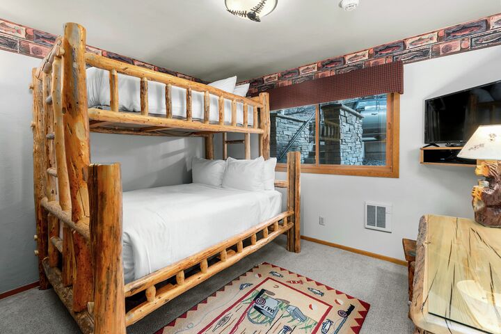 #1117 - Fir - Bedroom