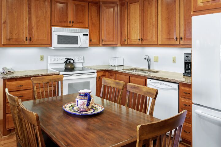 #2102 - Beech - Dining Area & Kitchen
