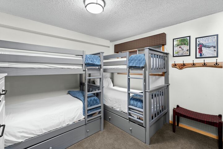 #2108 - Elm - Bedroom