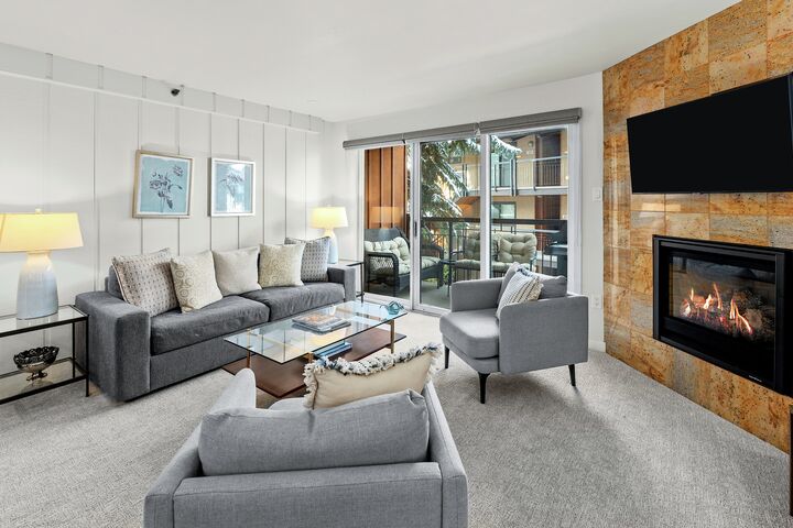 #2112 - Hickory - Living Area