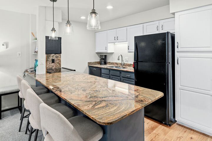 #2112 - Hickory - Kitchen